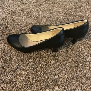 Dream pairs low black heels